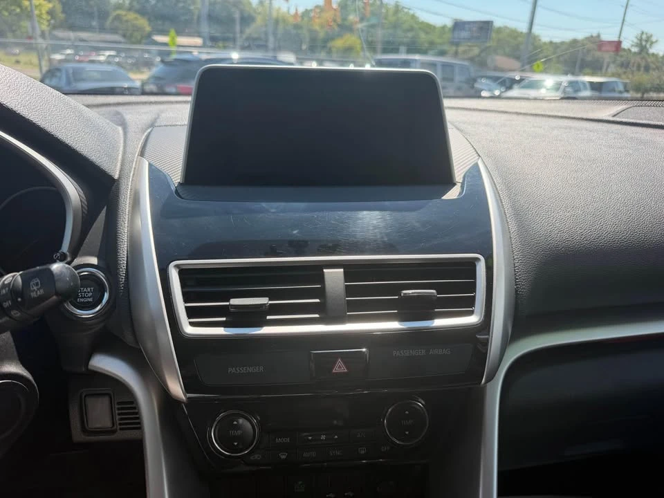 2018 Mitsubishi Eclipse Cross - Image 17 of 19