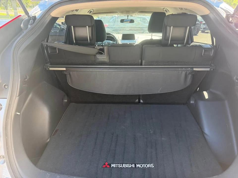 2018 Mitsubishi Eclipse Cross - Image 15 of 19