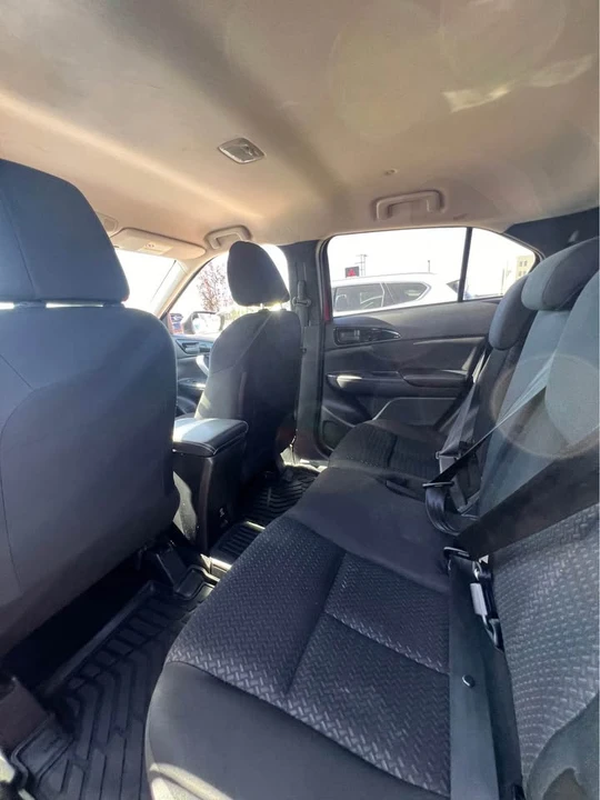 2018 Mitsubishi Eclipse Cross - Image 10 of 14