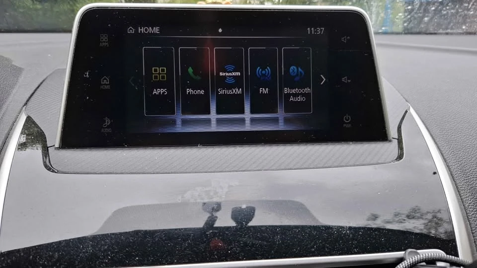 2018 Mitsubishi Eclipse Cross - Image 3 of 15