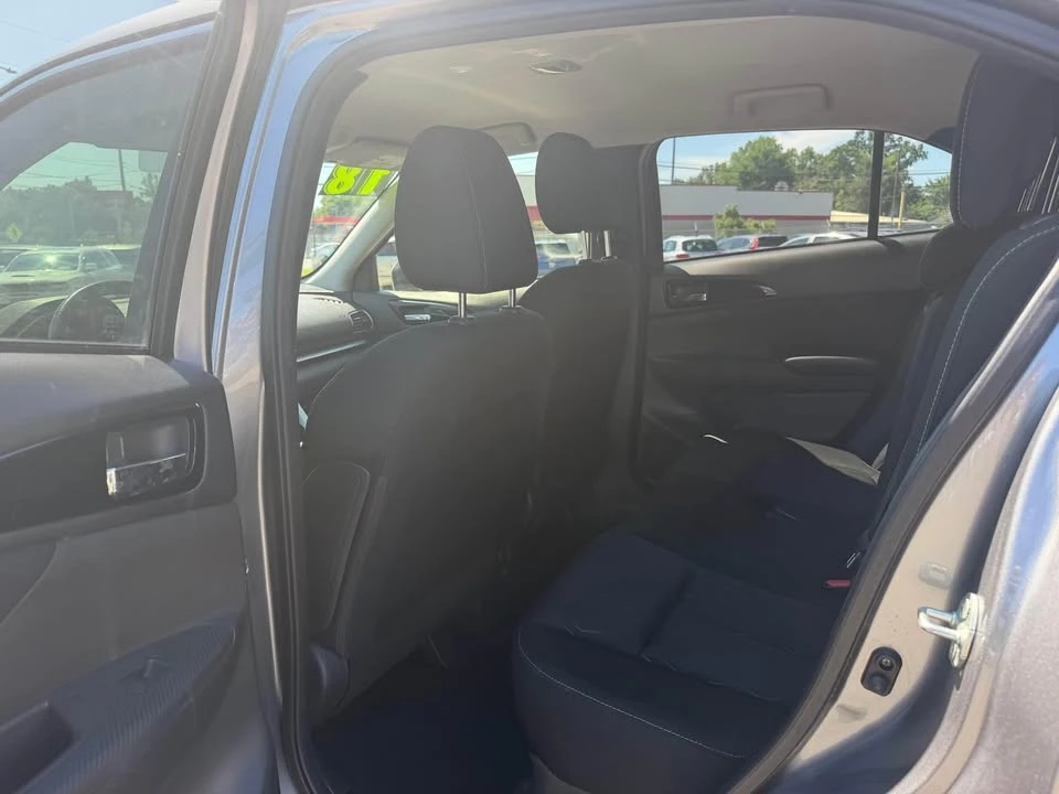 2018 Mitsubishi Eclipse Cross - Image 9 of 19