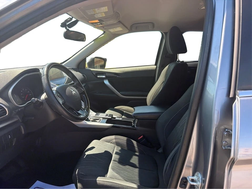 2018 Mitsubishi Eclipse Cross - Image 9 of 20