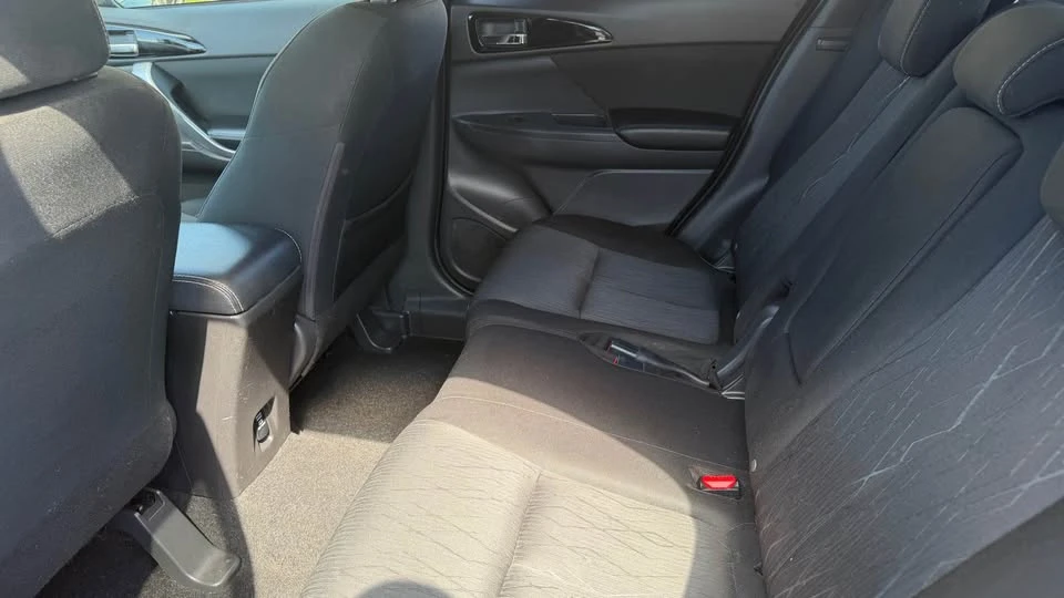 2018 Mitsubishi Eclipse Cross - Image 9 of 10