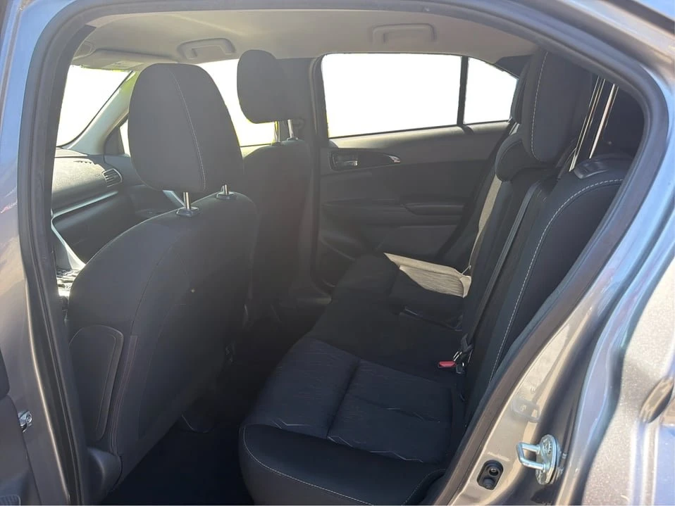 2018 Mitsubishi Eclipse Cross - Image 10 of 20