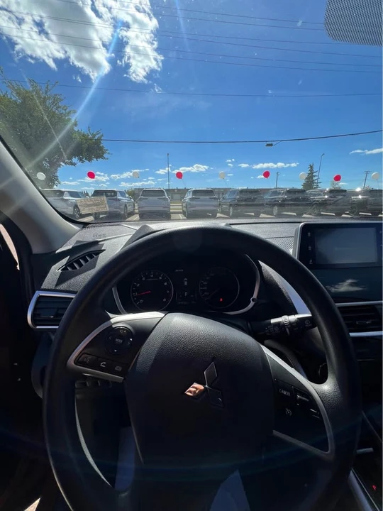 2018 Mitsubishi Eclipse Cross - Image 7 of 14