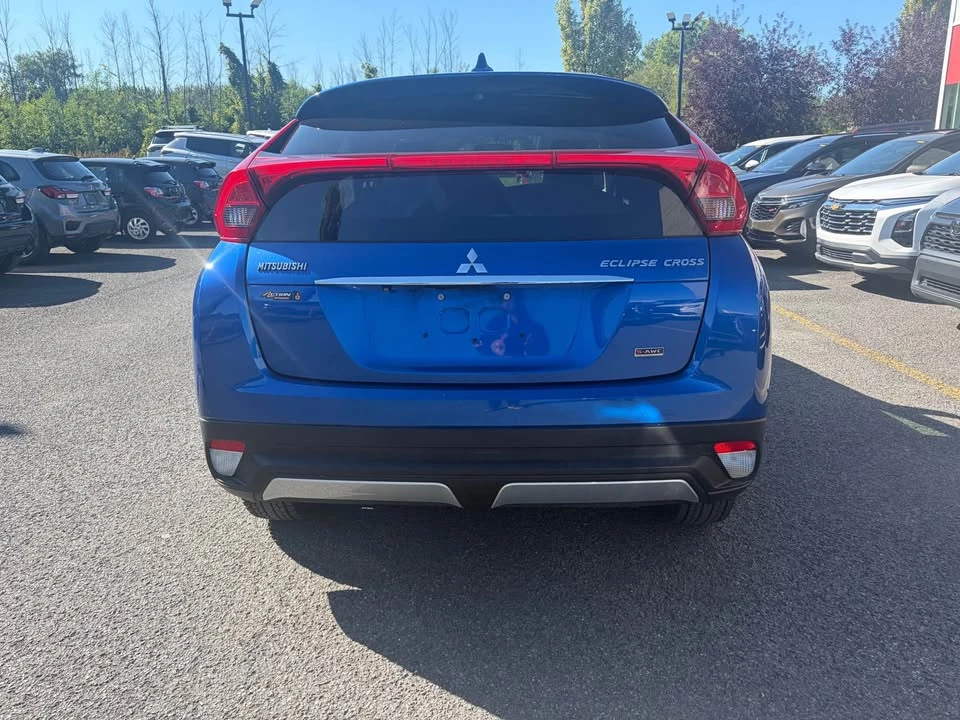 2018 Mitsubishi Eclipse Cross - Image 2 of 10