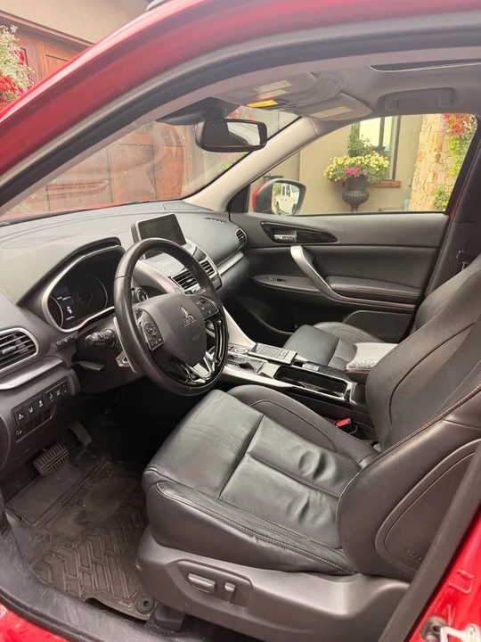 2018 Mitsubishi Eclipse Cross - Image 9 of 13