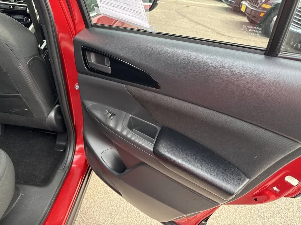 2018 Mitsubishi Eclipse Cross - Image 14 of 20