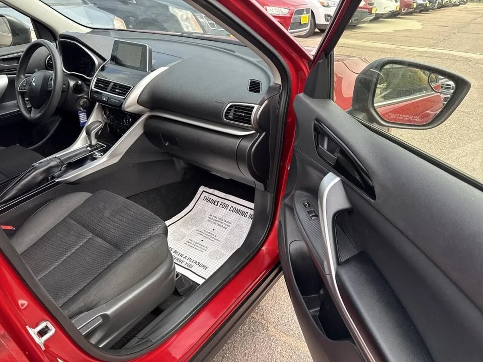 2018 Mitsubishi Eclipse Cross - Image 9 of 20