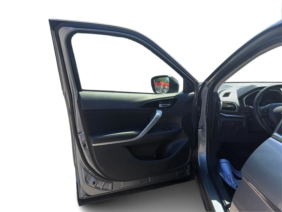 2018 Mitsubishi Eclipse Cross - Image 17 of 20
