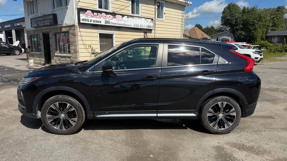 2018 Mitsubishi Eclipse Cross - Image 2 of 10