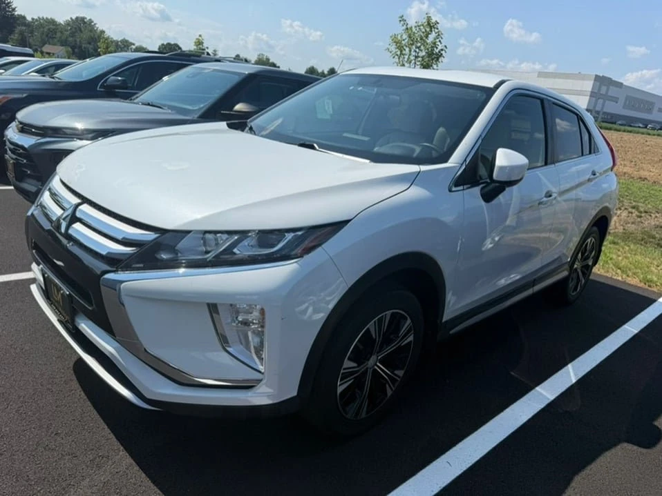 2018 Mitsubishi Eclipse Cross - Image 3 of 7