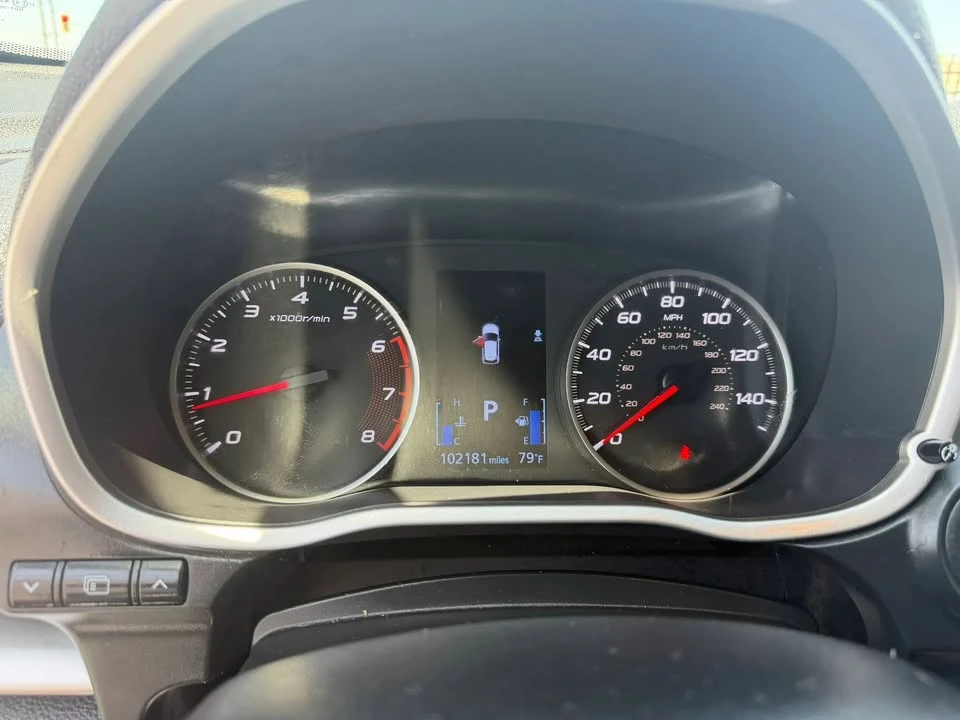 2018 Mitsubishi Eclipse Cross - Image 11 of 20