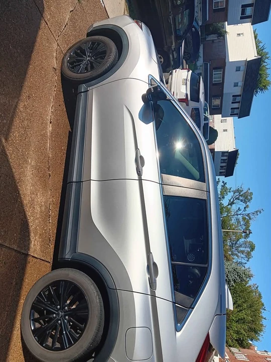 2018 Mitsubishi Eclipse Cross - Image 2 of 14