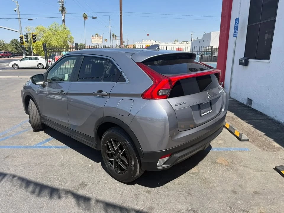 2018 Mitsubishi Eclipse Cross - Image 5 of 20