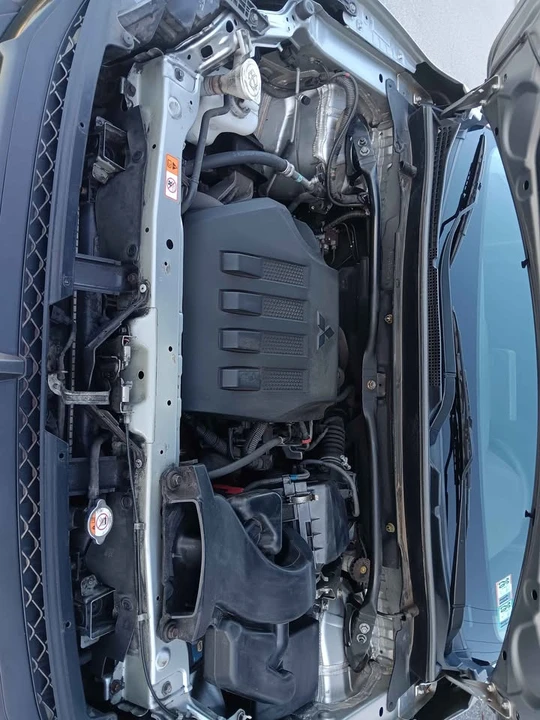 2018 Mitsubishi Eclipse Cross - Image 7 of 14