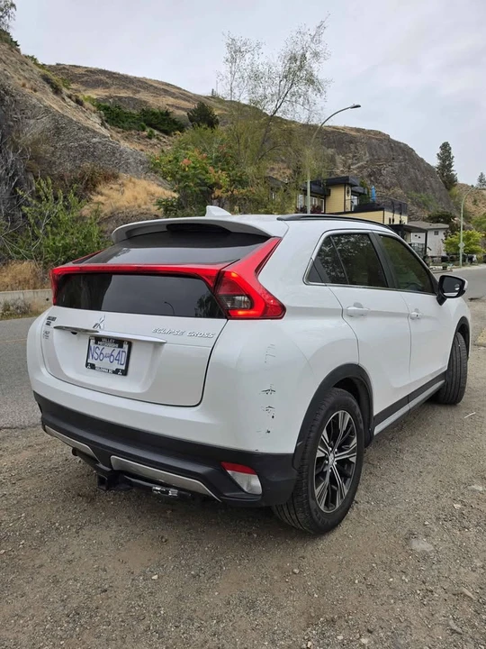2018 Mitsubishi Eclipse Cross - Image 6 of 10