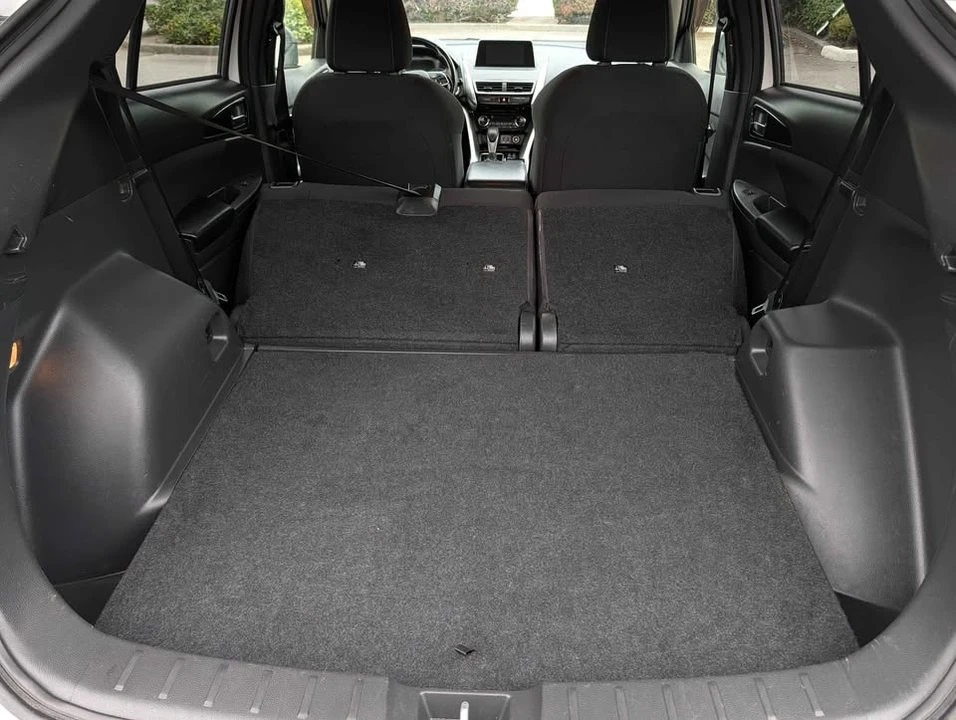 2018 Mitsubishi Eclipse Cross - Image 10 of 18