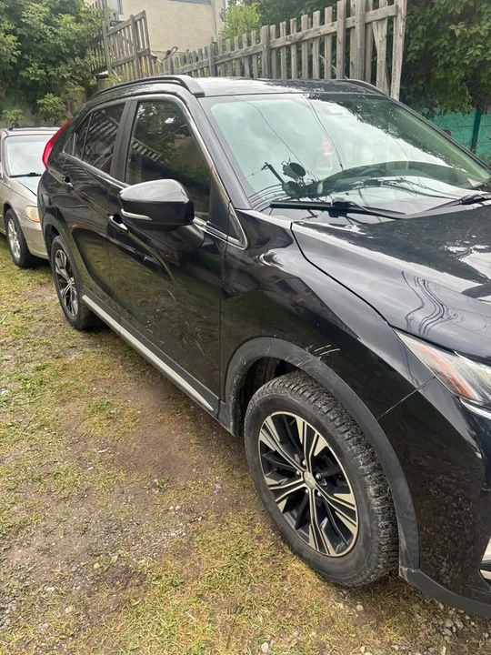 2018 Mitsubishi Eclipse Cross - Image 3 of 6