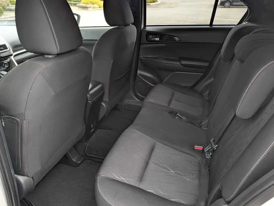 2018 Mitsubishi Eclipse Cross - Image 12 of 18