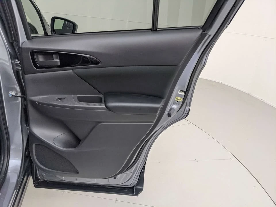 2018 Mitsubishi Eclipse Cross - Image 5 of 20