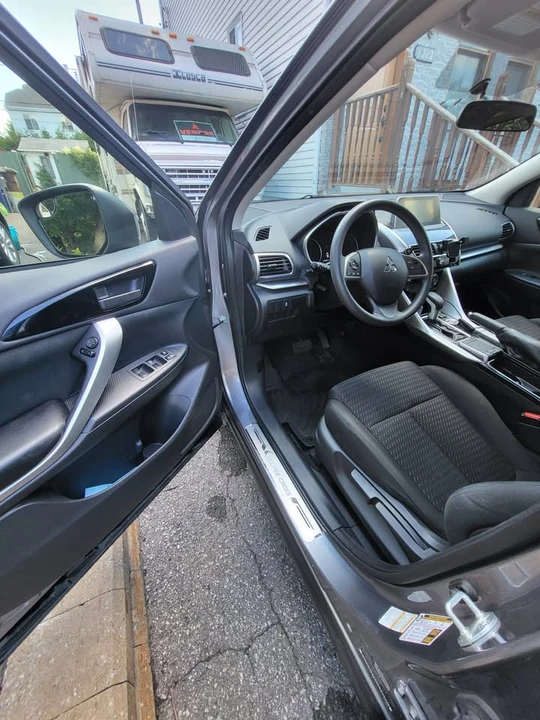 2018 Mitsubishi Eclipse Cross - Image 5 of 9