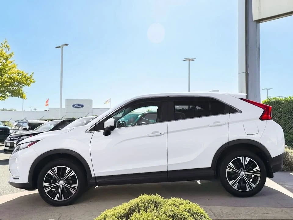 2018 Mitsubishi Eclipse Cross - Image 5 of 15