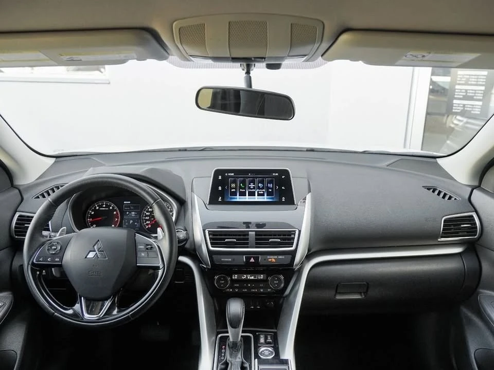 2018 Mitsubishi Eclipse Cross - Image 8 of 15