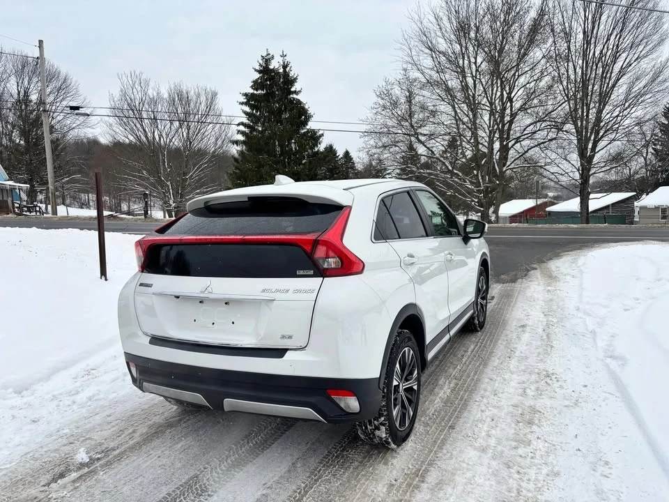 2018 Mitsubishi Eclipse Cross - Image 3 of 9