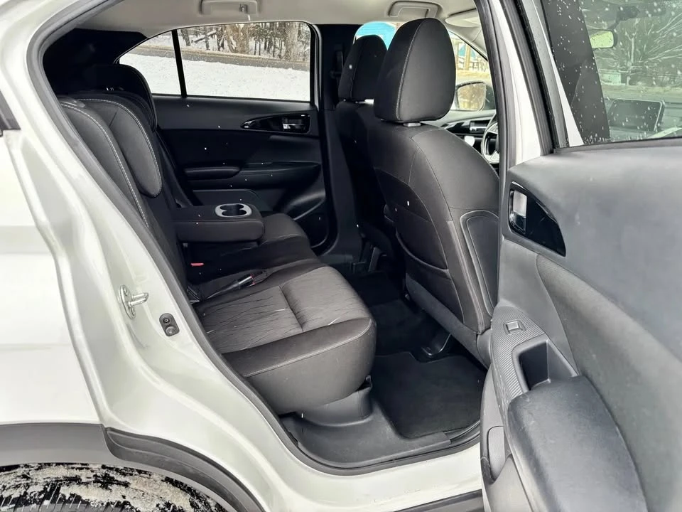 2018 Mitsubishi Eclipse Cross - Image 8 of 9