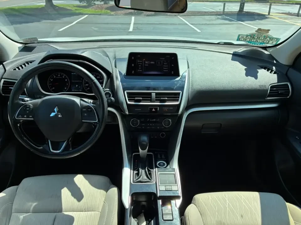 2018 Mitsubishi Eclipse Cross - Image 12 of 15