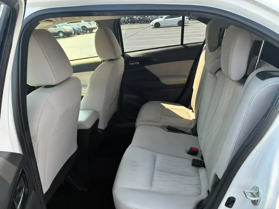 2018 Mitsubishi Eclipse Cross - Image 14 of 15