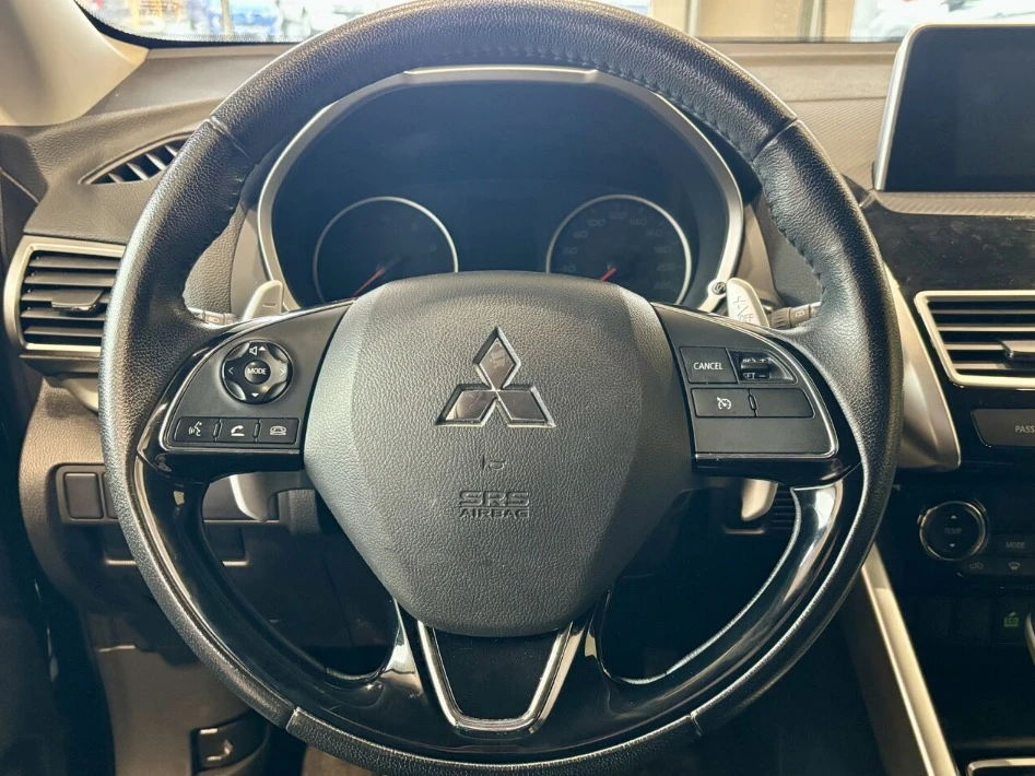 2018 Mitsubishi Eclipse Cross - Image 13 of 20