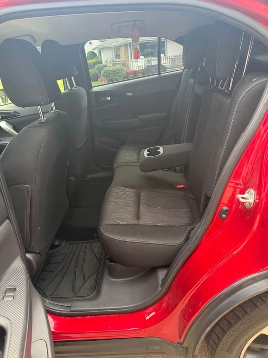 2018 Mitsubishi Eclipse Cross - Image 11 of 15