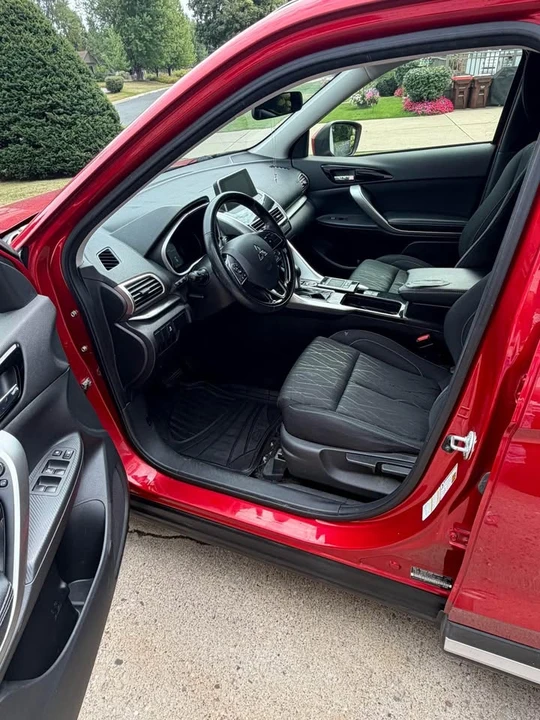 2018 Mitsubishi Eclipse Cross - Image 6 of 15