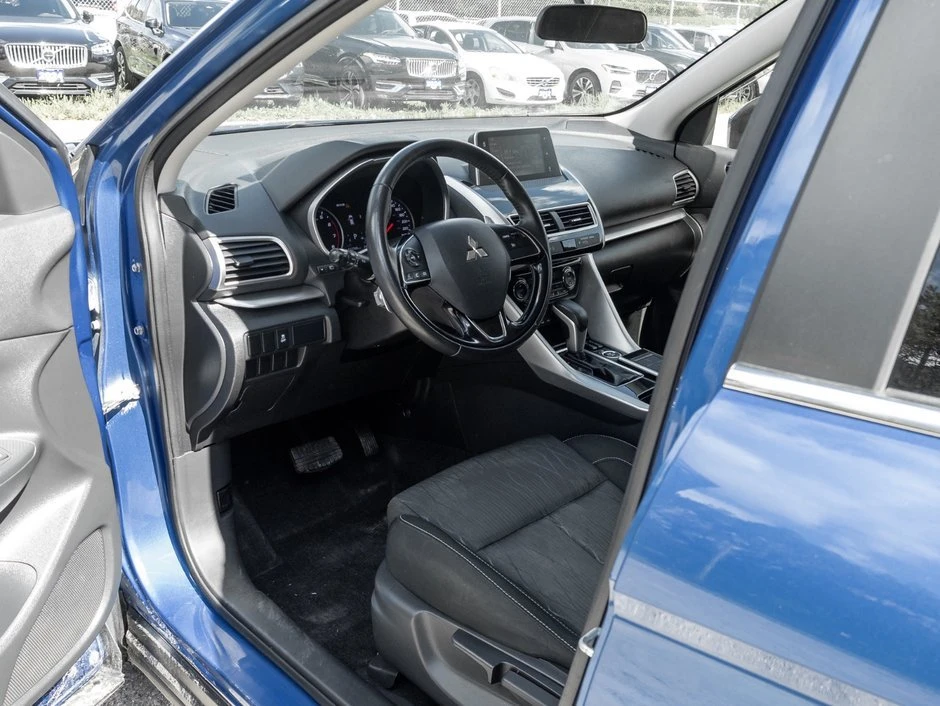 2018 Mitsubishi Eclipse Cross - Image 5 of 17
