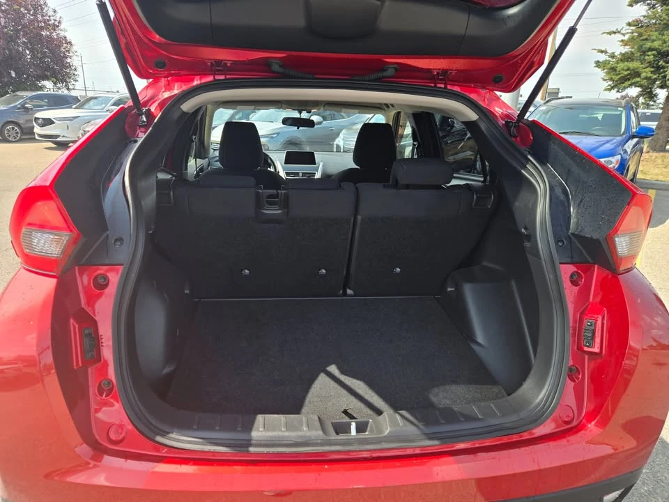 2018 Mitsubishi Eclipse Cross - Image 9 of 20