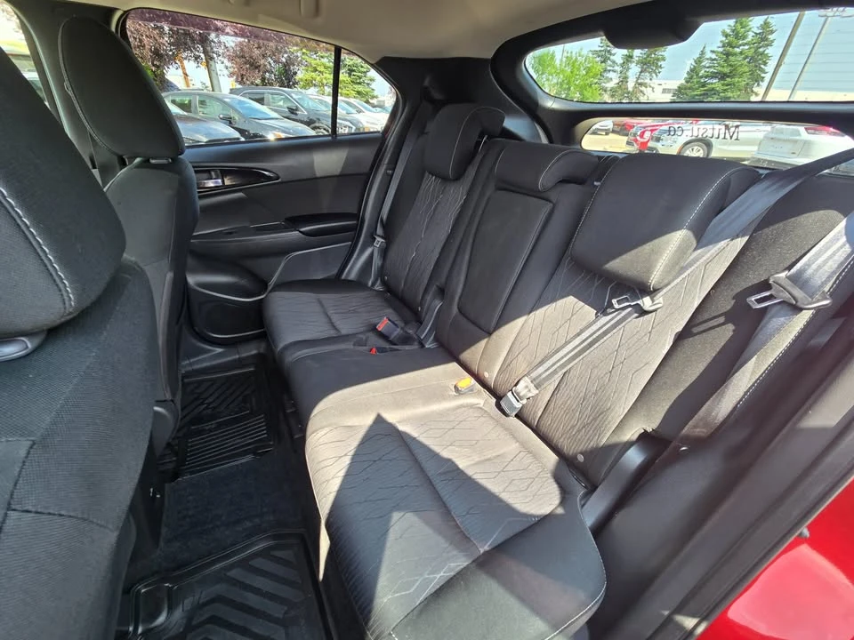 2018 Mitsubishi Eclipse Cross - Image 16 of 20