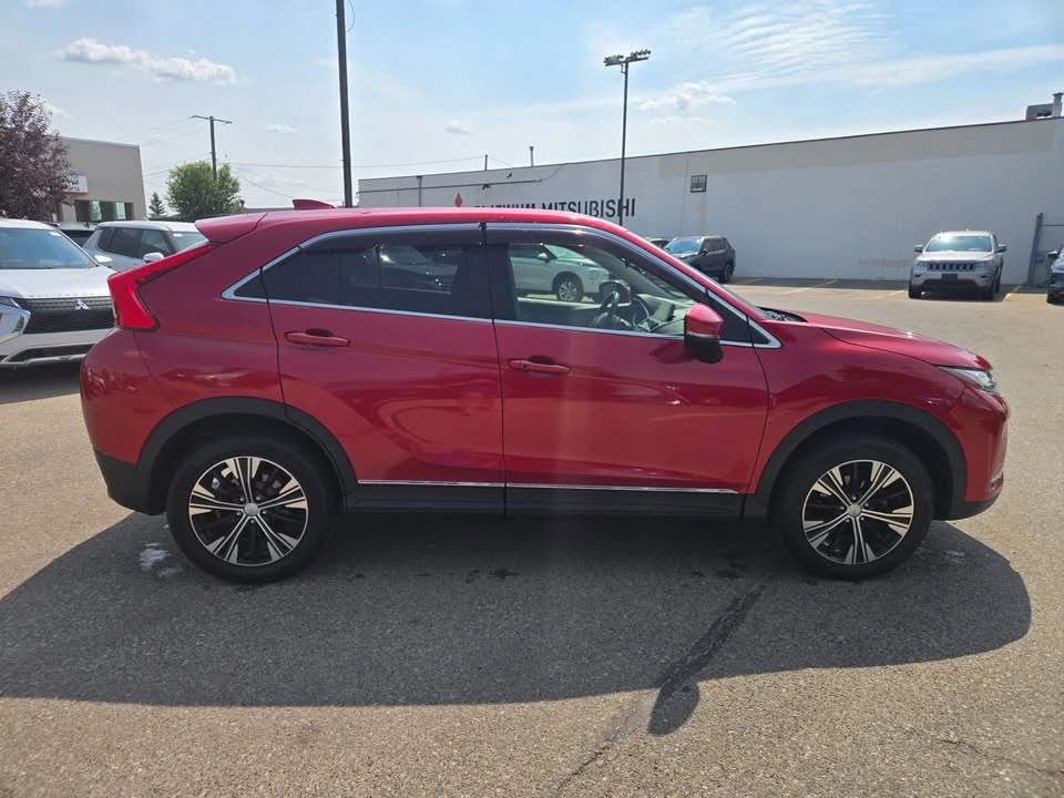 2018 Mitsubishi Eclipse Cross - Image 8 of 20