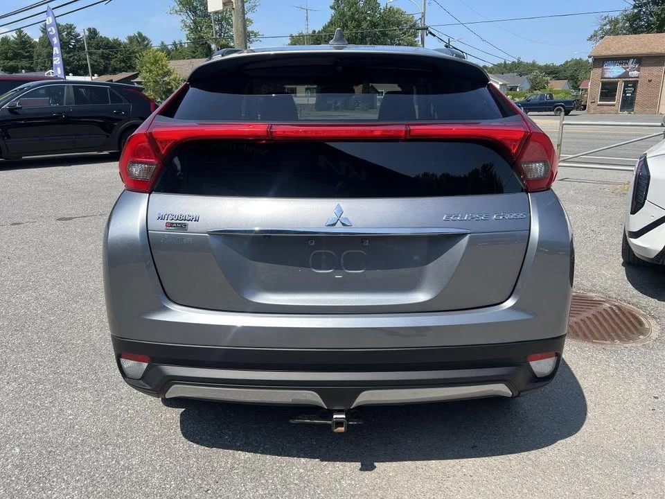 2018 Mitsubishi Eclipse Cross - Image 9 of 20