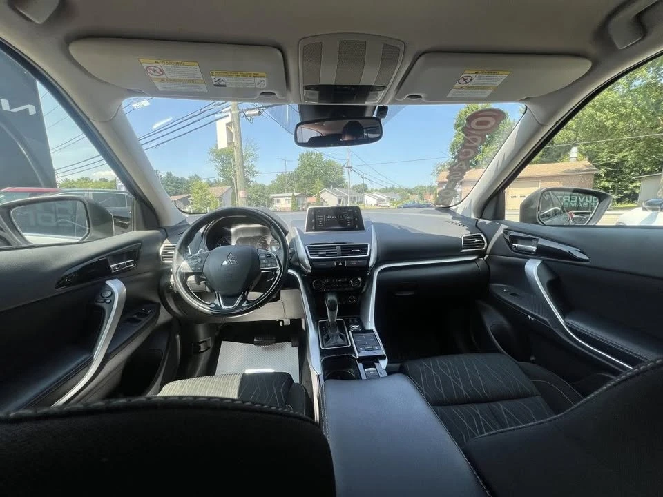 2018 Mitsubishi Eclipse Cross - Image 18 of 20