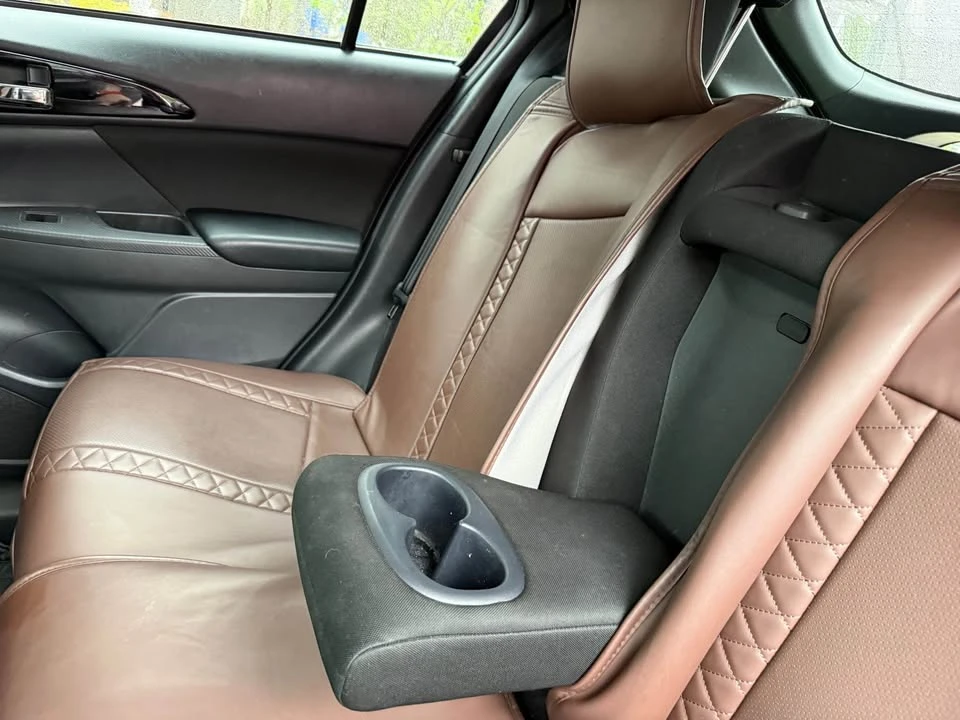 2018 Mitsubishi Eclipse Cross - Image 5 of 11