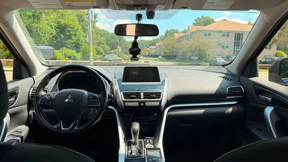 2018 Mitsubishi Eclipse Cross - Image 3 of 7
