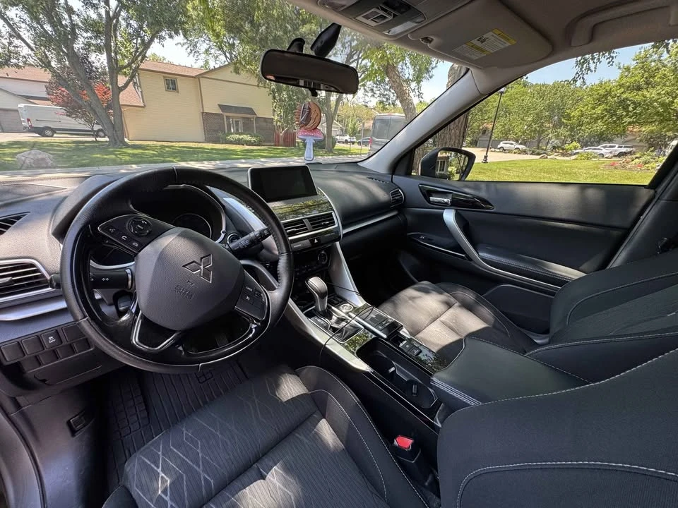 2018 Mitsubishi Eclipse Cross - Image 12 of 20