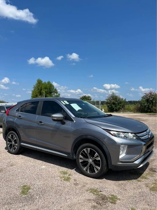 2018 Mitsubishi Eclipse Cross - Image 2 of 10