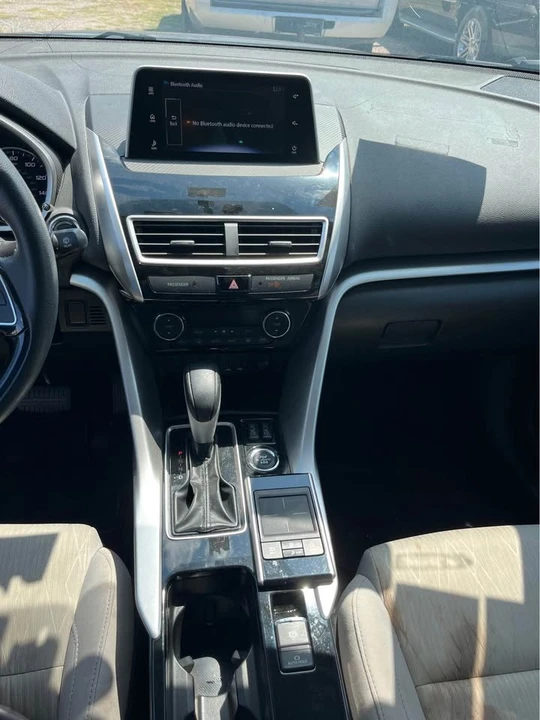 2018 Mitsubishi Eclipse Cross - Image 9 of 10