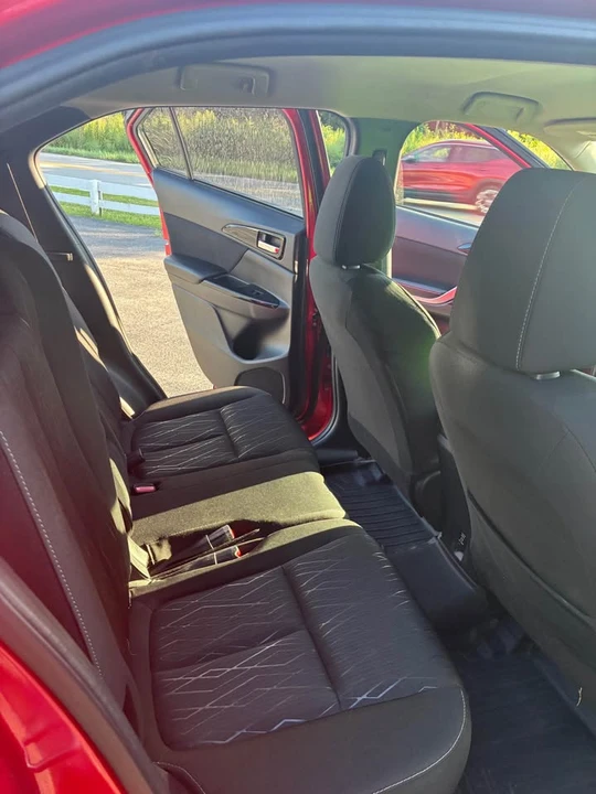 2018 Mitsubishi Eclipse Cross - Image 13 of 15