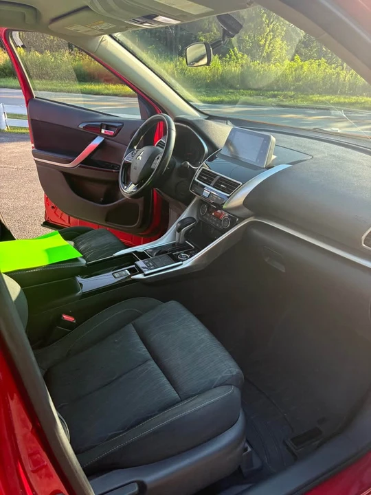 2018 Mitsubishi Eclipse Cross - Image 12 of 15