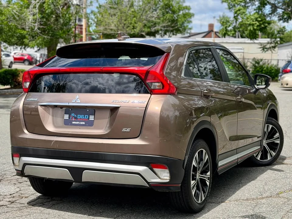 2018 Mitsubishi Eclipse Cross - Image 2 of 18