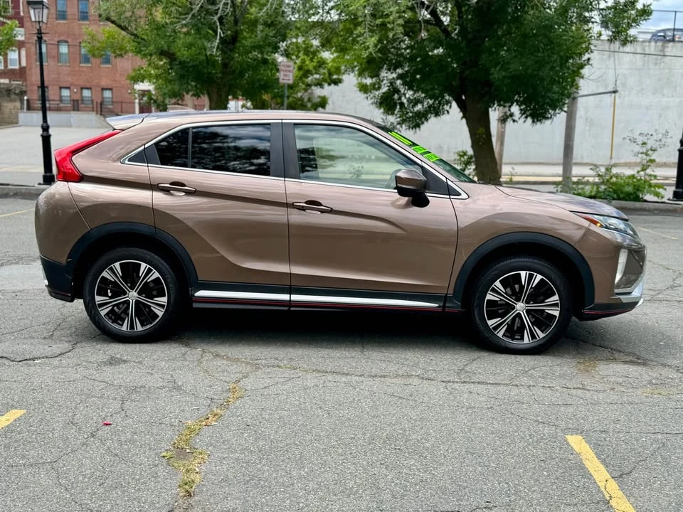 2018 Mitsubishi Eclipse Cross - Image 5 of 18